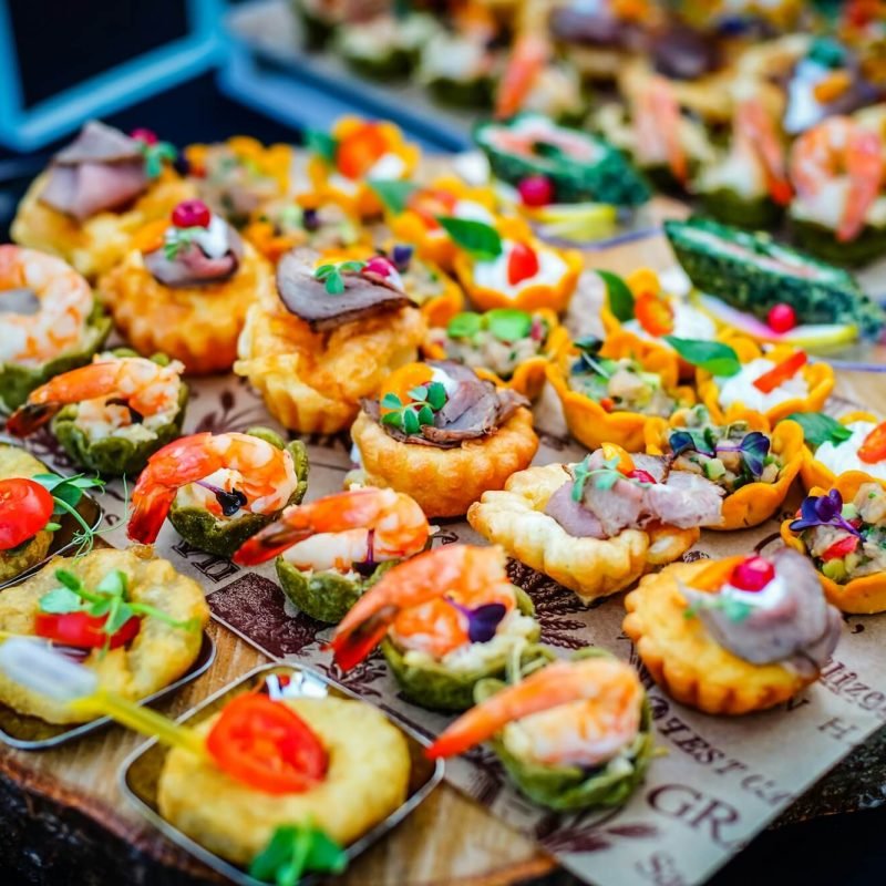 catering.jpg catering.jpg